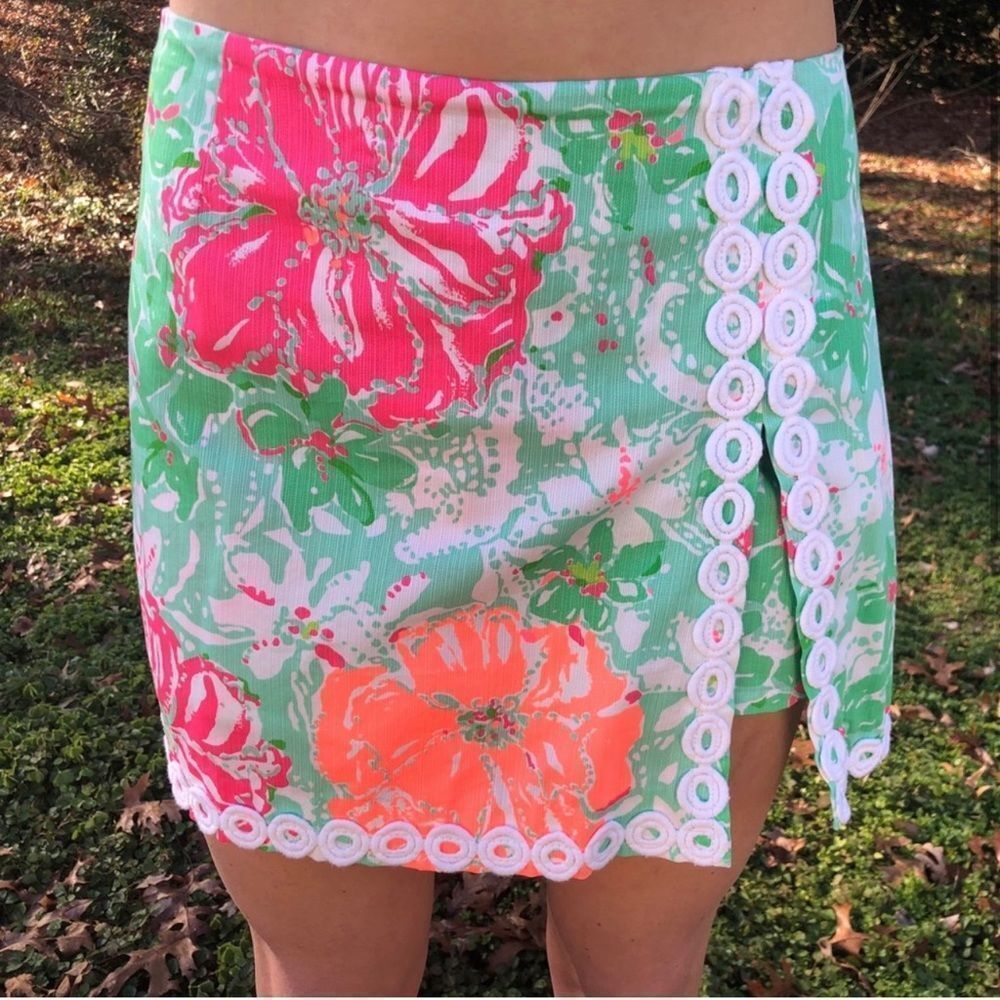 Lilly Pulitzer Floral Skort in Pink and Green